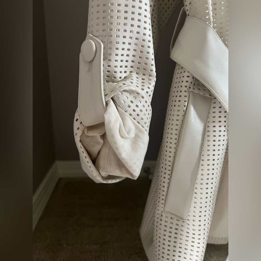 Zara NWT cream color netted style jacket - Picture 4 of 5